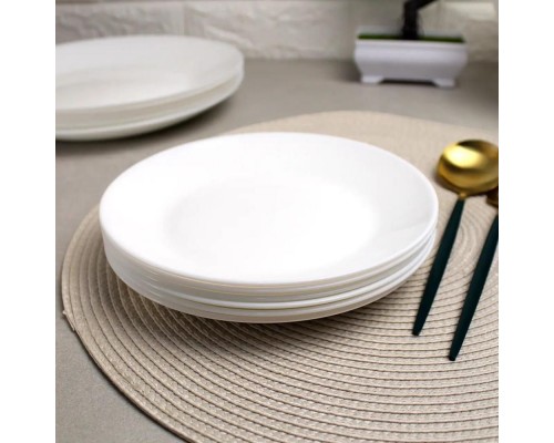 Тарілка десертна квадратна 18см скло Arcofam