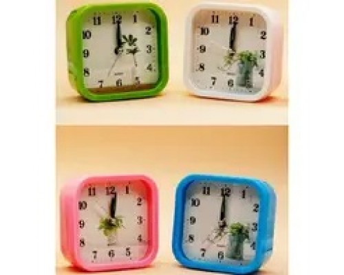 Будильник 6607Z квадратний 10*10см